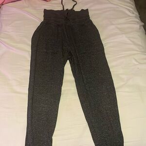 I’m selling sweat pants